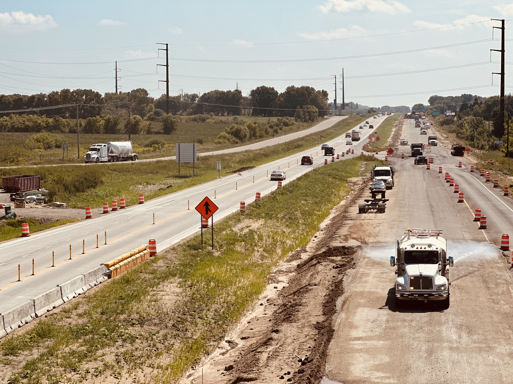 20230824_190312185_iOS